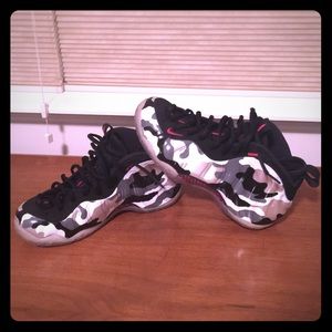 Nike Fighter Jet Foamposite Sneaker