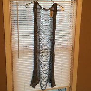 Buckle laying piece.