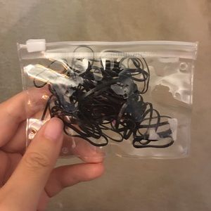 1 pack of black tiny hair ties