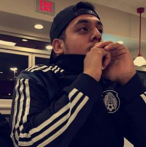 Meet your Posher, Luis