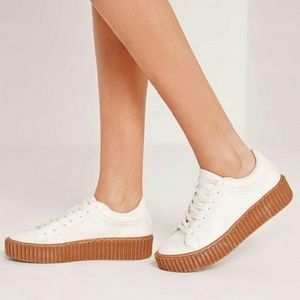 White Puma Like Creepers