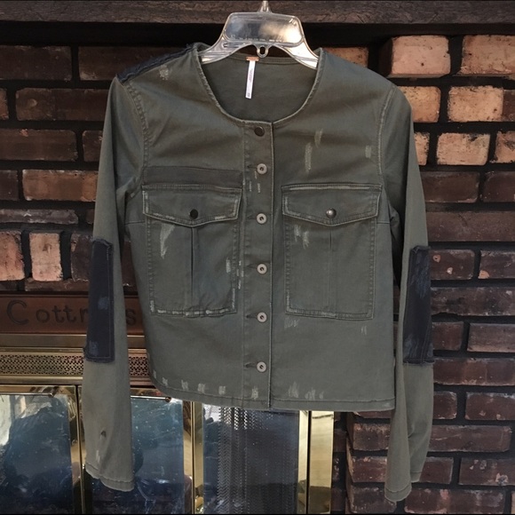 Free People Jackets & Blazers - NWT Free People army green distressed twill jacket