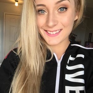 Meet your Posher, Christa