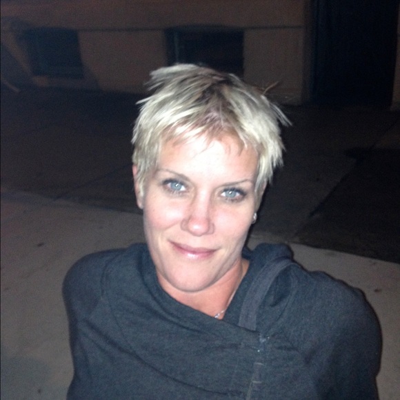 Meet your Posher, Devon - Picture 1 of 1