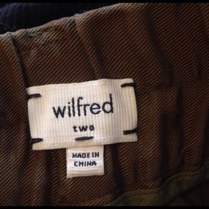 Aritzia high wasted dart front pants