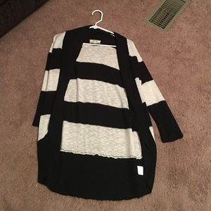 Black n white cardigan