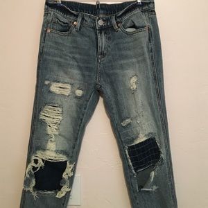 BDG Slim Boyfriend Low Rise Denim