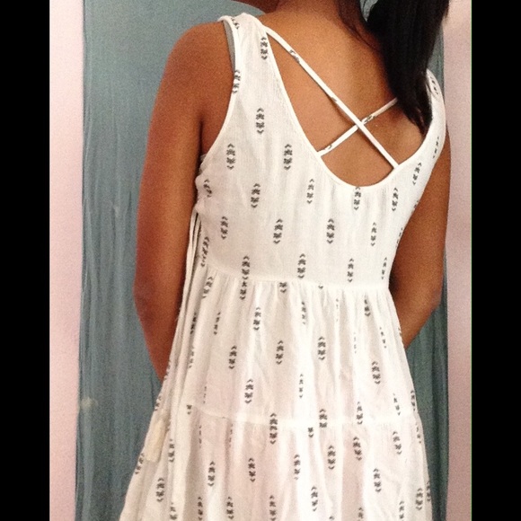 H&M White Casual Dress
