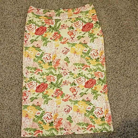Floral pencil skirt