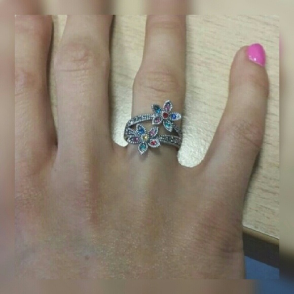Colorful Flower ring - Picture 3 of 4