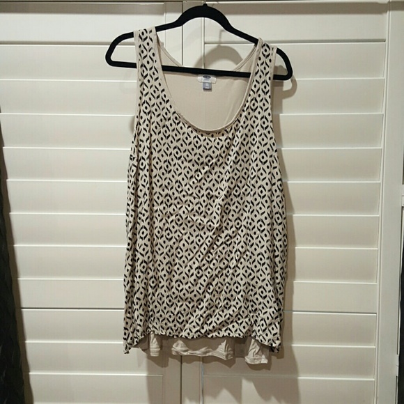 Sleeveless tank