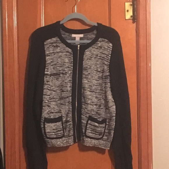 Black/White Banana Republic Sweater