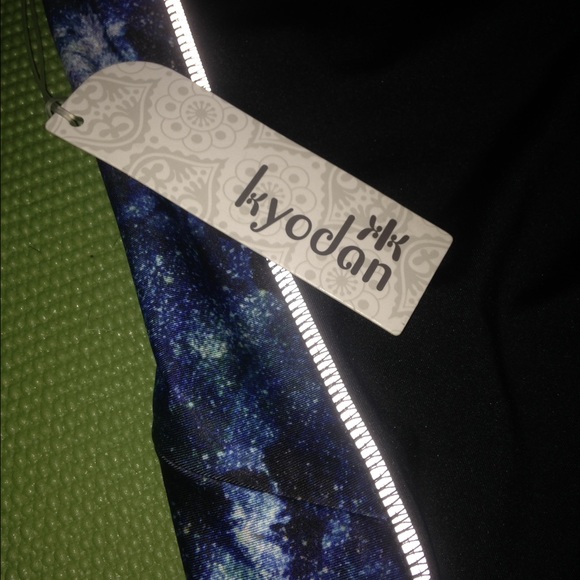 NWT Kyodan Capris - Picture 2 of 4