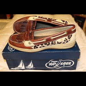 Sperry Pearlfish slip on boat shoes