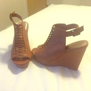 Brown Madden girl wedges never worn