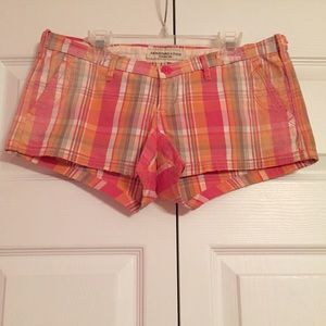 EUC! Abercrombie & Fitch plaid shorts