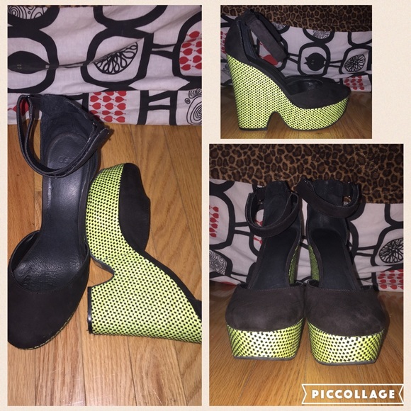 Black/Lime Suede Wedges
