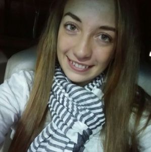 Meet your Posher, Katrina