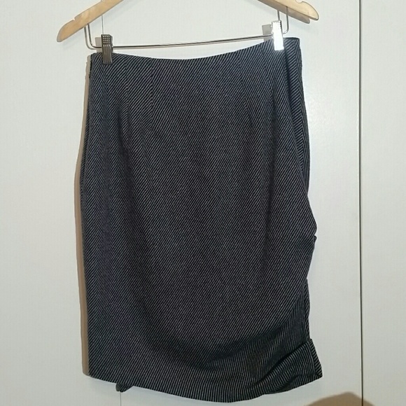 Anthropologie Ruffle Skirt w/ Gathered Detail - Picture 2 of 3