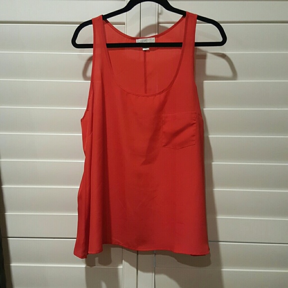 Red polyester tank