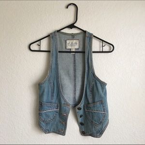 Cropped Denim Vest