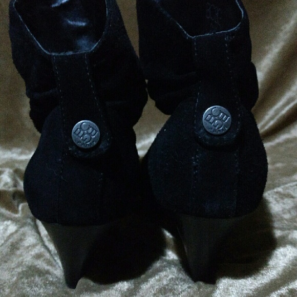 BCBG PARIS bootie heels - Picture 4 of 4