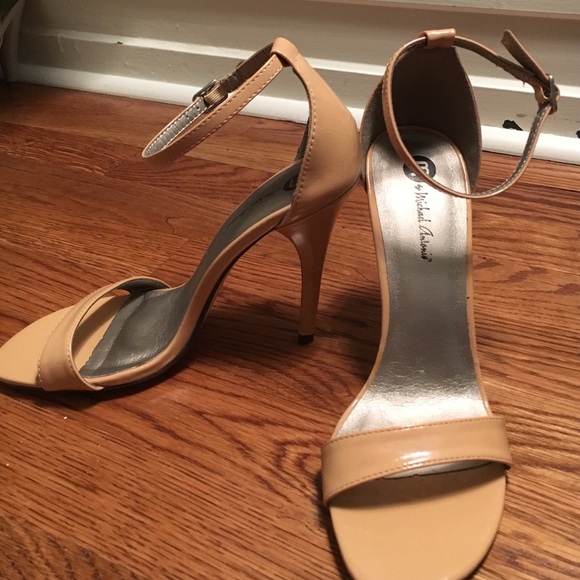 Michael Antonio Nude Heels with Ankle Strap - Picture 2 of 4