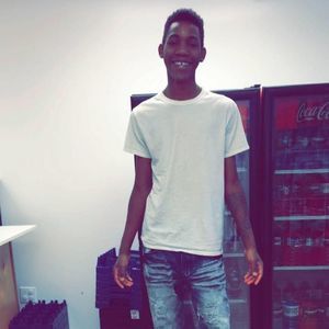 Meet your Posher, Manzy