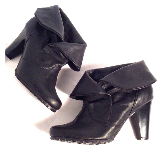 new directions Shoes - New Direction black booties
