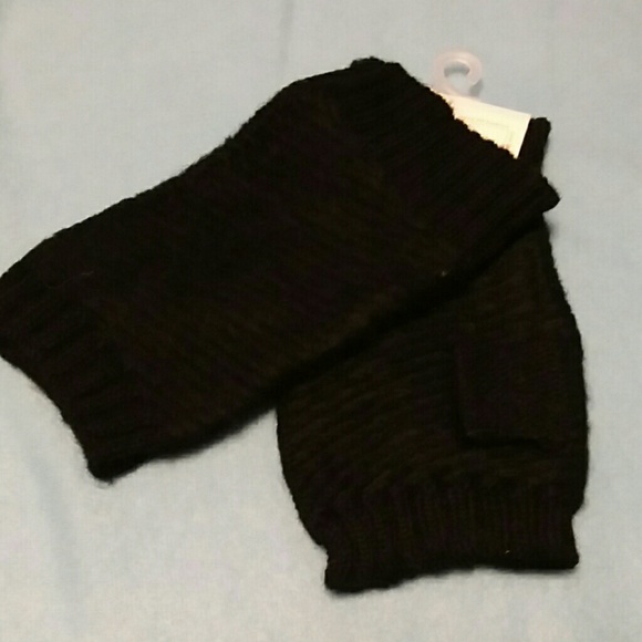 SALE Soft yarn knitted handwarmers, black - Picture 4 of 4