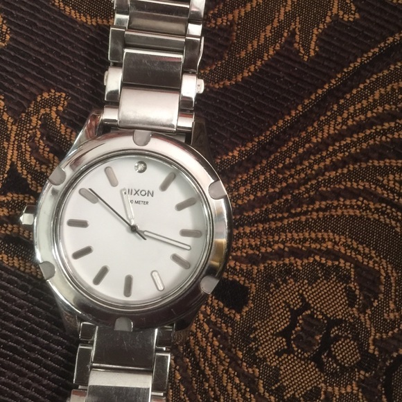 Nixon the Camden silver watch