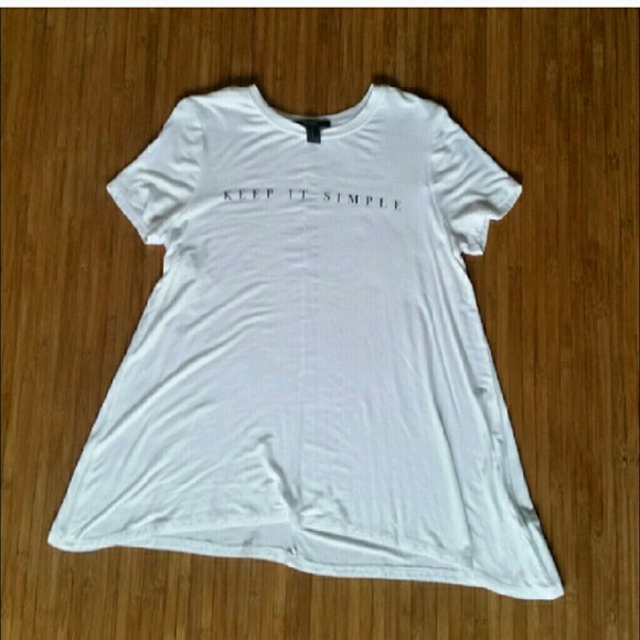 Simple T-shirt - Picture 3 of 4