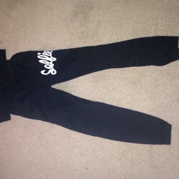 Selfie Sweatpants & sweatshirt (2pcs) - Picture 3 of 4