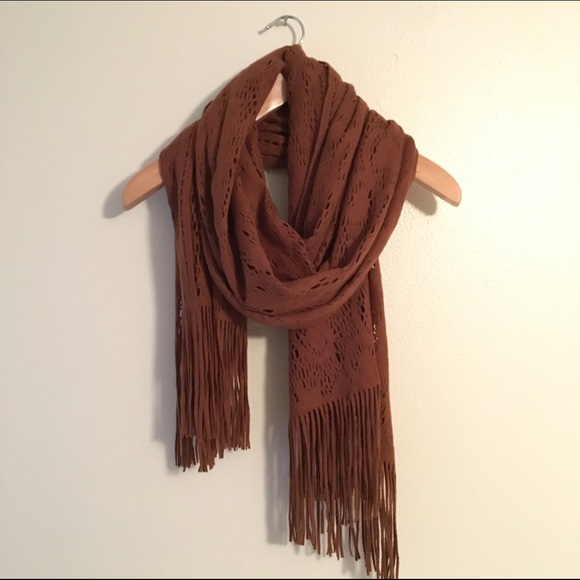 Eyelet Scarf - Picture 2 of 3