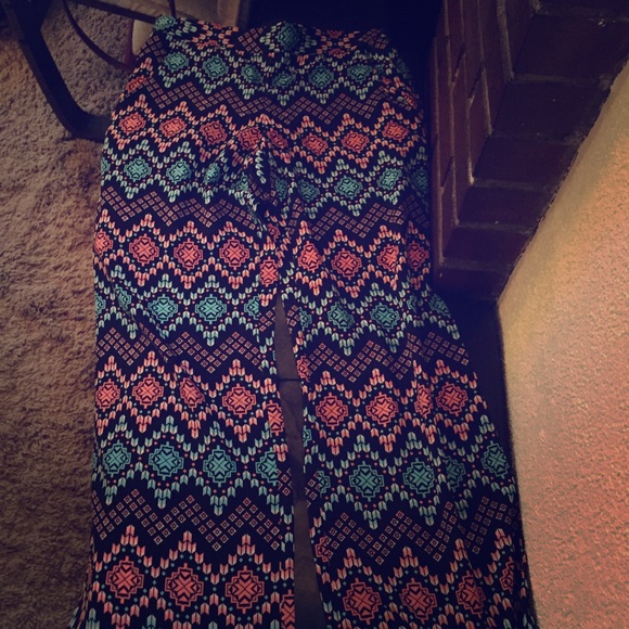 Wide Leg Pattern Pants with Pockets