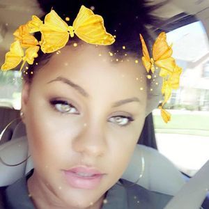 Meet your Posher, Leah