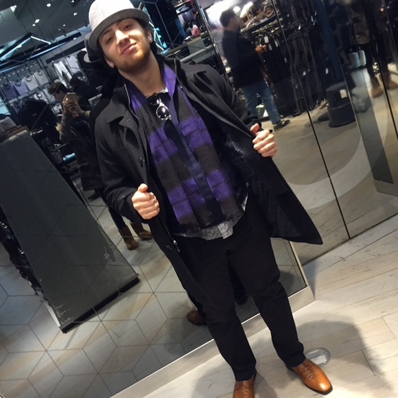 Meet your Posher, Rob - Picture 3 of 3