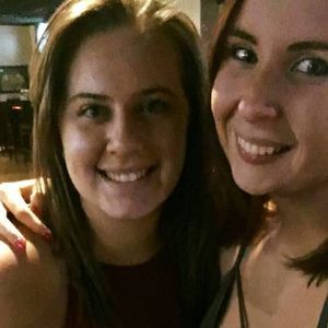 Meet your Posher, Caitlin