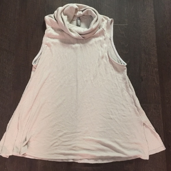Boutique cowl tank