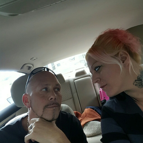 Meet your Posher, Sunshine - Picture 2 of 2