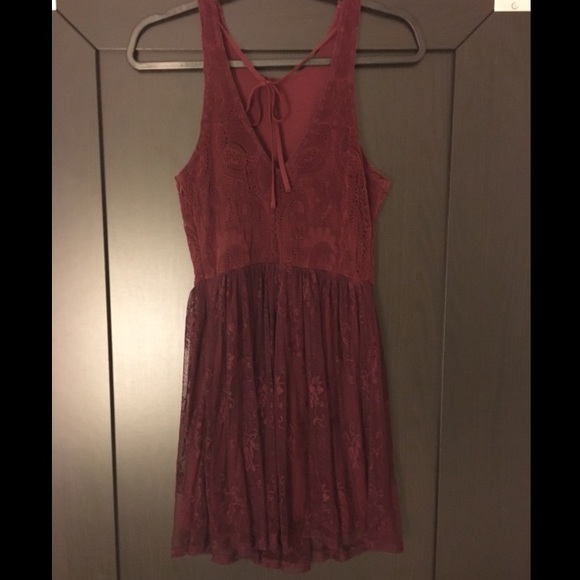 ❌SOLD❌ Hollister velvet lace skater dress burgundy - Picture 2 of 3