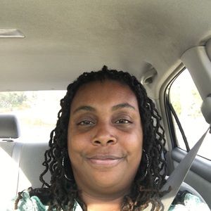 Meet your Posher, Renia