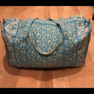 Vera Bradley duffle bag