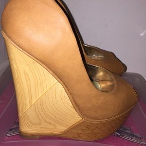 Natural Wedges