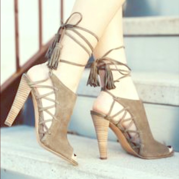 Deborah Ankle Tie Heels
