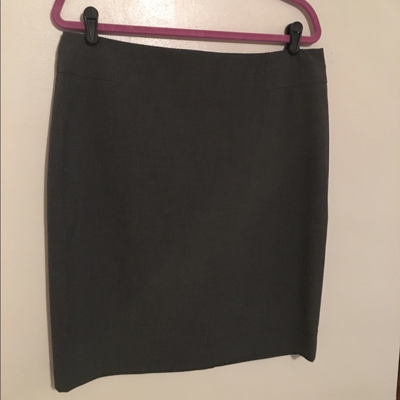 The Limited exact stretch pencil skirt