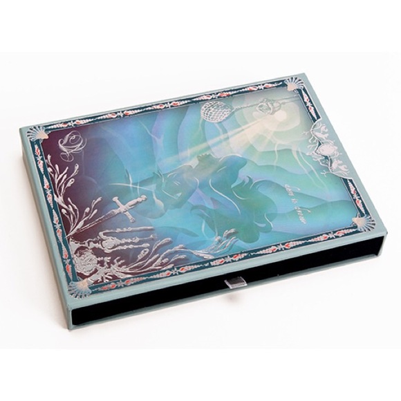 ❌ SOLD ❌ SEPHORA X DISNEY ARIEL STORYLOOK - Picture 4 of 4