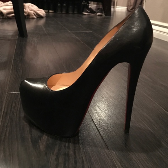 s-l400.jpg Christian louboutin heels size 40