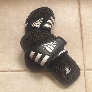 Boys Size 2 Adidas sport sandals