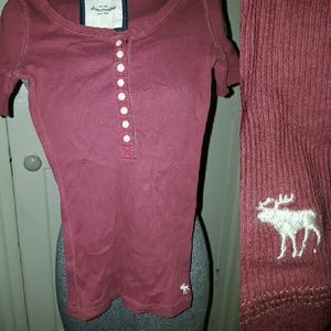 Juniors' Abercrombie Maroon T-Shirt